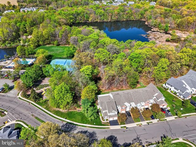 1 WARWICK RD, Princeton Junction, NJ 08550