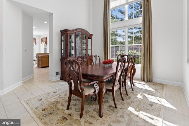1 WARWICK RD, Princeton Junction, NJ 08550