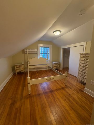 7 Coit Street 2, New London, CT 06320