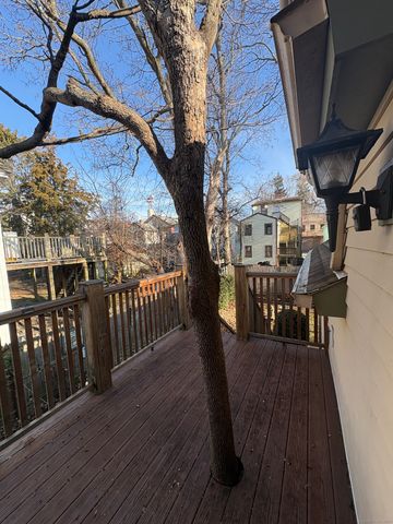 7 Coit Street 2, New London, CT 06320