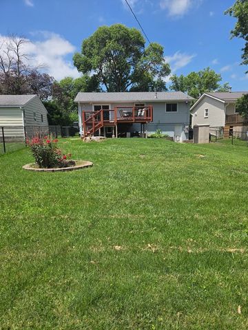 2613 N Zenith Avenue, Davenport, IA 52804