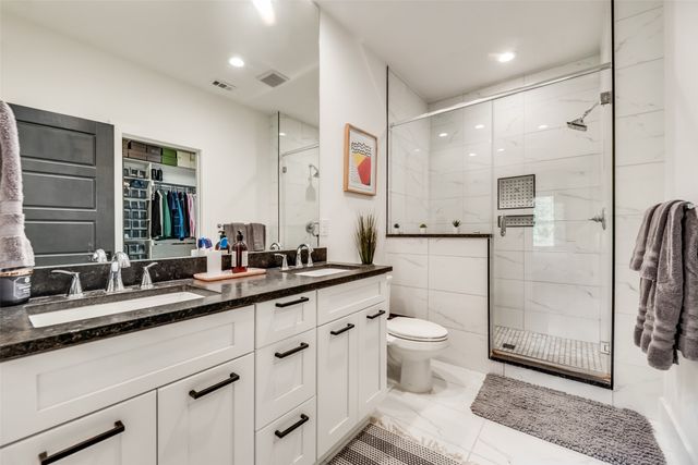 3001 Fernwood Avenue, Dallas, TX 75216