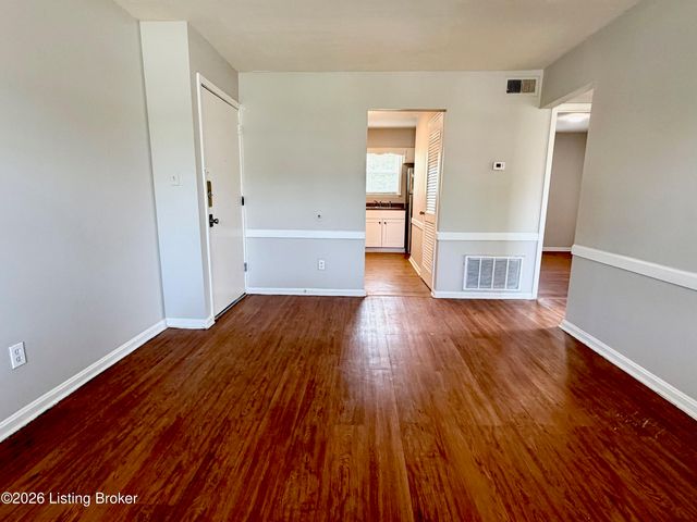 3705 Briarbridge Ln 4, Louisville, KY 40218