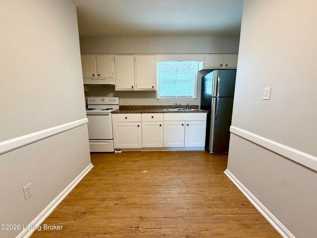 3705 Briarbridge Ln 4, Louisville, KY 40218