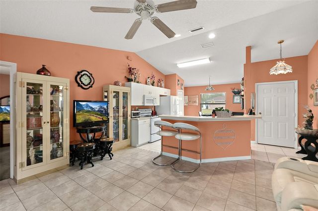 8 KARAT PATH, Palm Coast, FL 32164