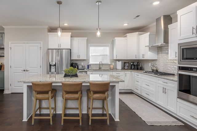 6046 Parkhaven Blvd, Hermitage, TN 37076