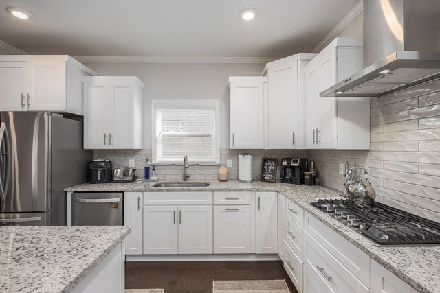 6046 Parkhaven Blvd, Hermitage, TN 37076