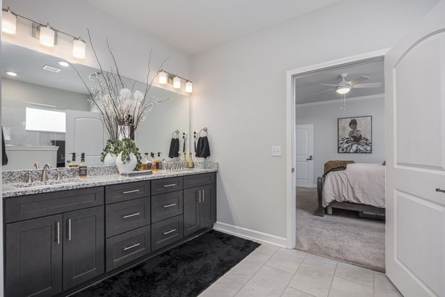 6046 Parkhaven Blvd, Hermitage, TN 37076