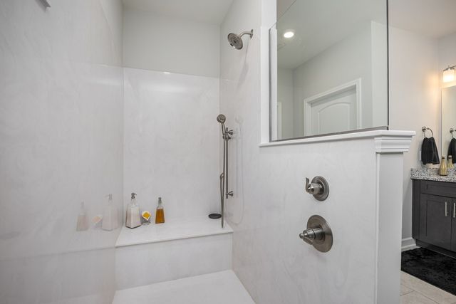 6046 Parkhaven Blvd, Hermitage, TN 37076