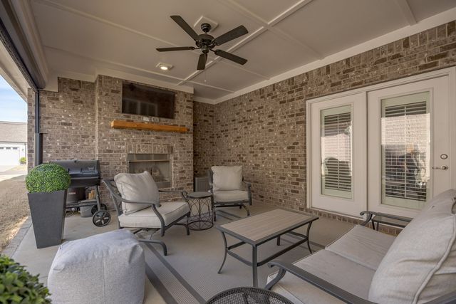 6046 Parkhaven Blvd, Hermitage, TN 37076