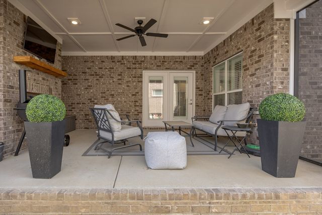 6046 Parkhaven Blvd, Hermitage, TN 37076