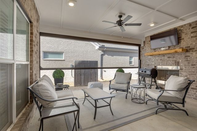 6046 Parkhaven Blvd, Hermitage, TN 37076
