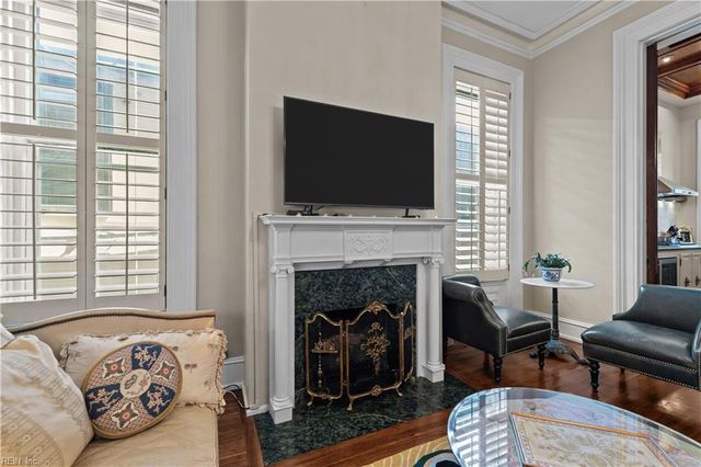 419 Duke St Apt 1, Norfolk, VA 23510
