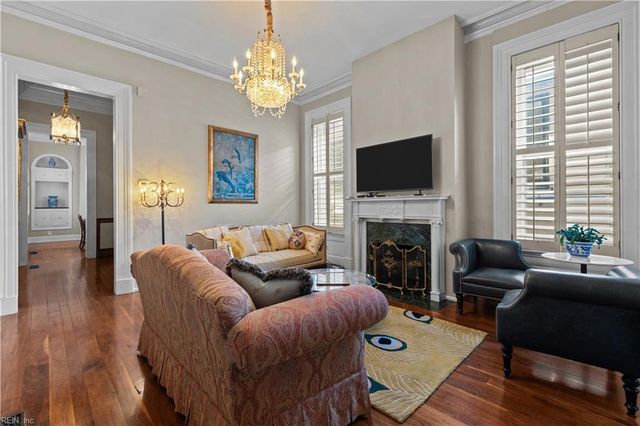 419 Duke St Apt 1, Norfolk, VA 23510