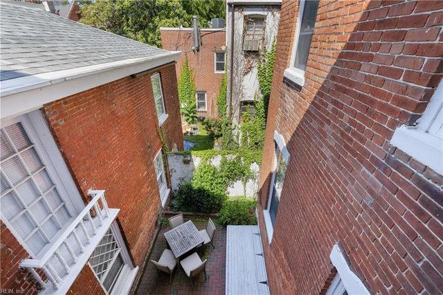 419 Duke St Apt 1, Norfolk, VA 23510