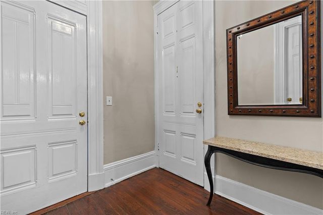 419 Duke St Apt 1, Norfolk, VA 23510