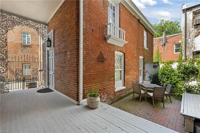 419 Duke St Apt 1, Norfolk, VA 23510