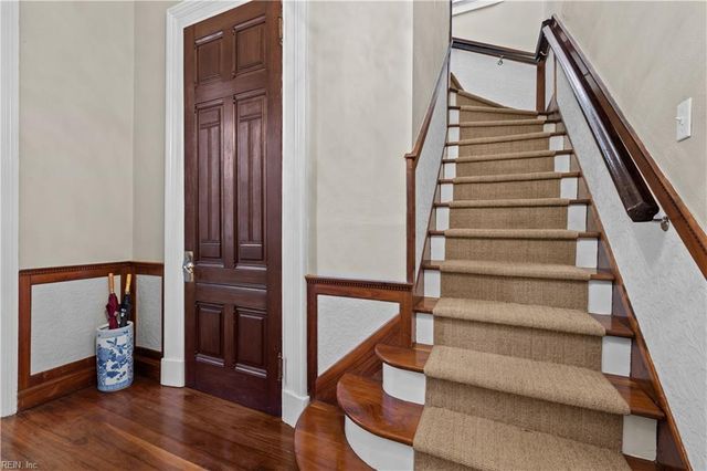 419 Duke St Apt 1, Norfolk, VA 23510