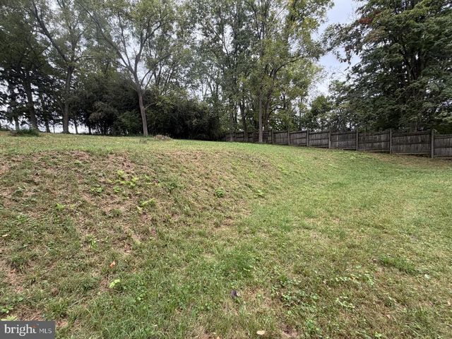 1626 MOUNT ROSE AVE, York, PA 17403