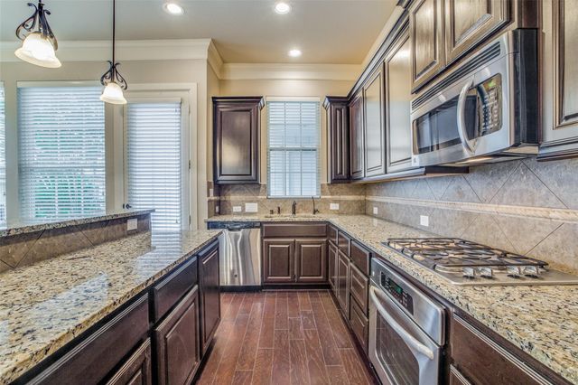 46 Rafters Row, The Woodlands, TX 77380
