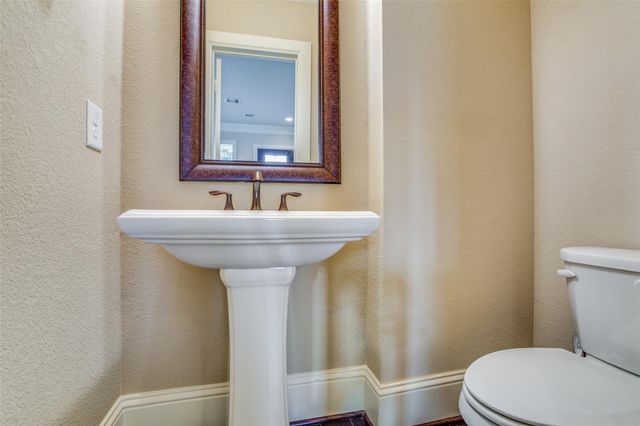 46 Rafters Row, The Woodlands, TX 77380