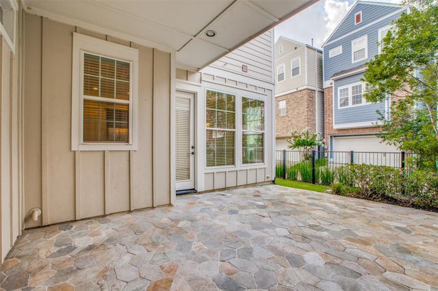 46 Rafters Row, The Woodlands, TX 77380