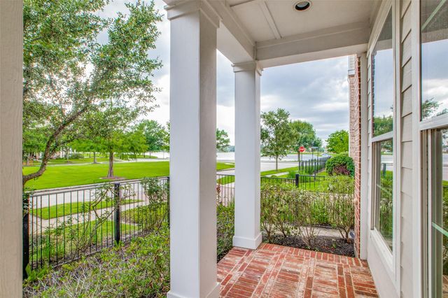 46 Rafters Row, The Woodlands, TX 77380
