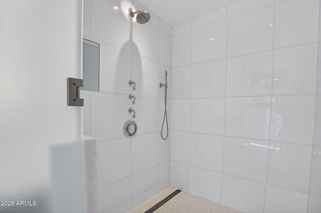 6587 N PALMERAIE Boulevard 1008, Paradise Valley, AZ 85253