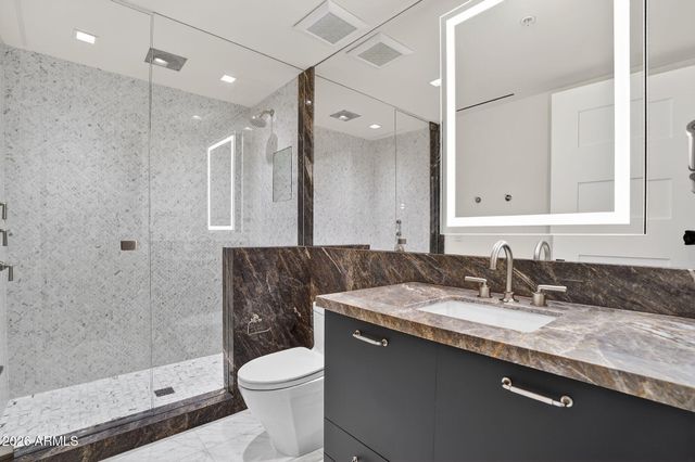 6587 N PALMERAIE Boulevard 1008, Paradise Valley, AZ 85253