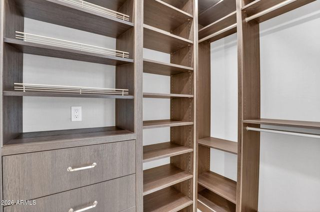 6587 N PALMERAIE Boulevard 1008, Paradise Valley, AZ 85253