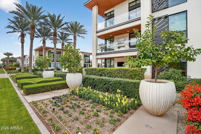 6587 N PALMERAIE Boulevard 1008, Paradise Valley, AZ 85253