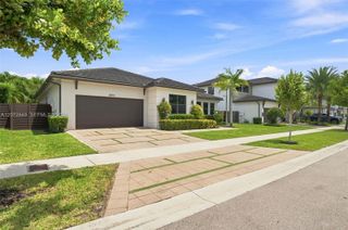 8875 NW 161st Terrace, Miami Lakes, FL 33018