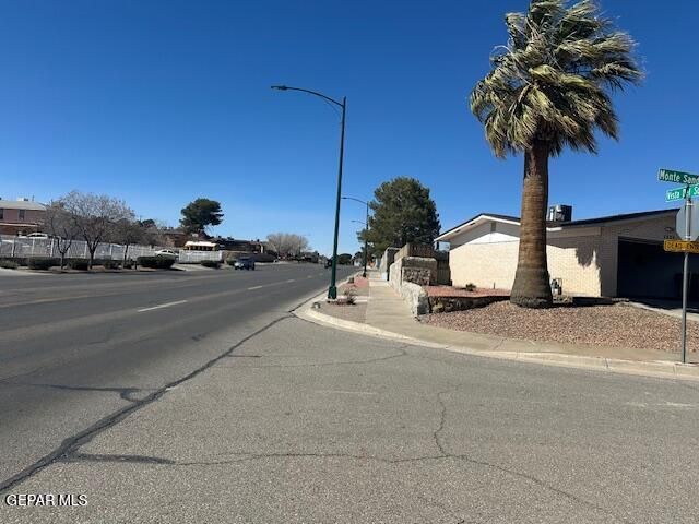1535 MONTE SANDERS Lane, El Paso, TX 79935
