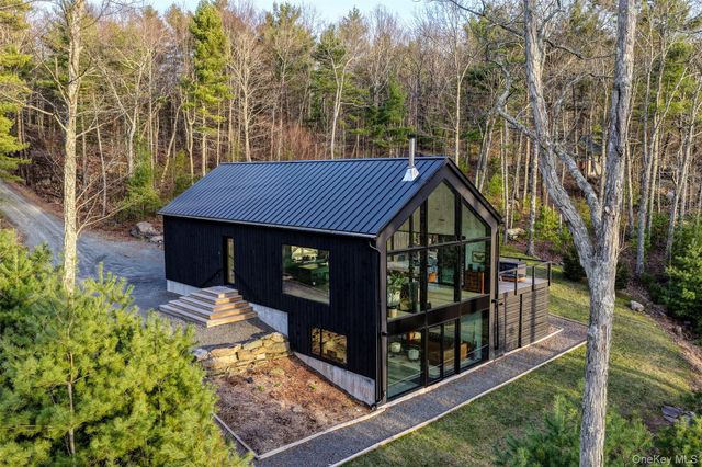 72 Eagle View Road, Narrowsburg, NY 12764