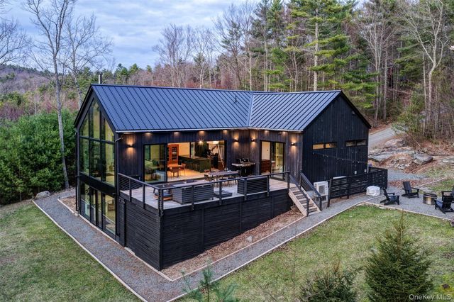 72 Eagle View Road, Narrowsburg, NY 12764