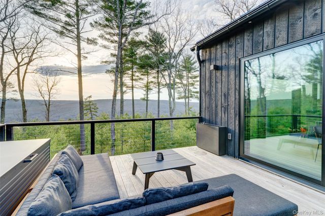 72 Eagle View Road, Narrowsburg, NY 12764