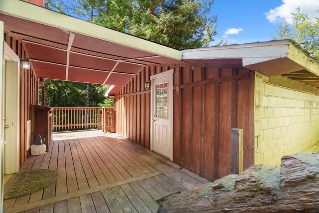 2950 Bear Canyon Road, Los Gatos, CA 95033