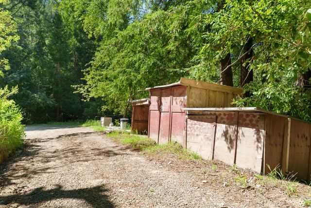 2950 Bear Canyon Road, Los Gatos, CA 95033