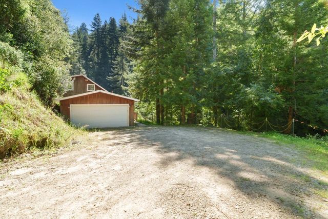 2950 Bear Canyon Road, Los Gatos, CA 95033