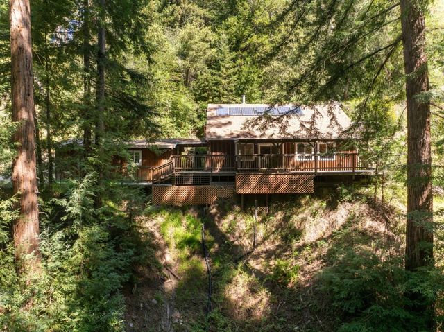 2950 Bear Canyon Road, Los Gatos, CA 95033