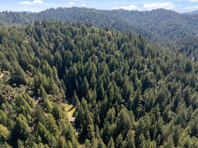 2950 Bear Canyon Road, Los Gatos, CA 95033