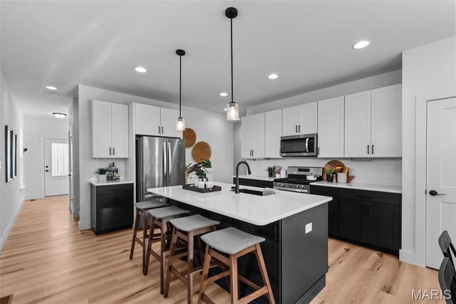 3158 Fort Samuel Court, Bridgeton, MO 63044