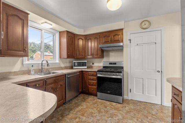 351 Fort Dearborn Street, Dearborn, MI 48124