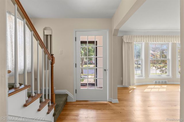 351 Fort Dearborn Street, Dearborn, MI 48124