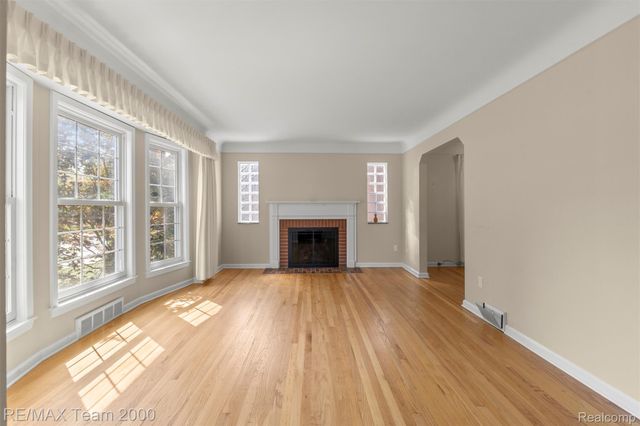 351 Fort Dearborn Street, Dearborn, MI 48124