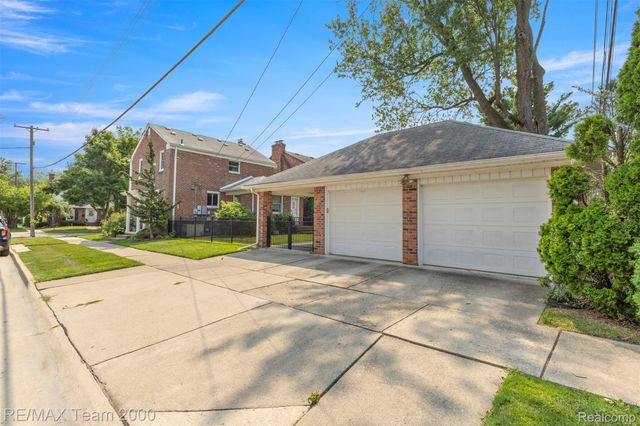 351 Fort Dearborn Street, Dearborn, MI 48124