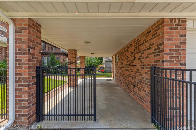 351 Fort Dearborn Street, Dearborn, MI 48124