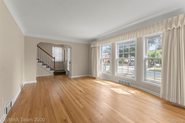 351 Fort Dearborn Street, Dearborn, MI 48124