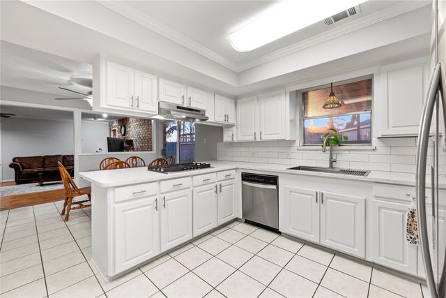 231 Corpus Drive, Magnolia, TX 77354