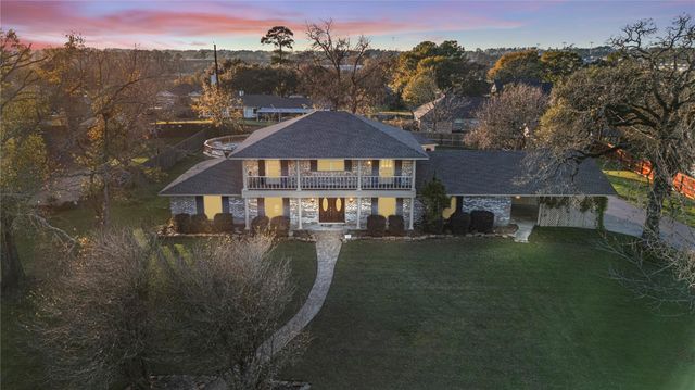 231 Corpus Drive, Magnolia, TX 77354